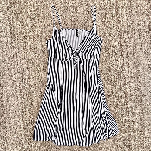 H&M Dress Women's Navy Striped Tank Top Summer Dress Blue White Medium - Picture 1 of 7